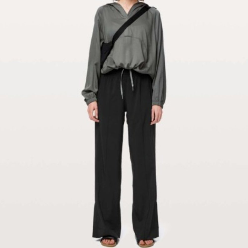 Lululemon Wanderer Wide Leg Pant Size 10 Black